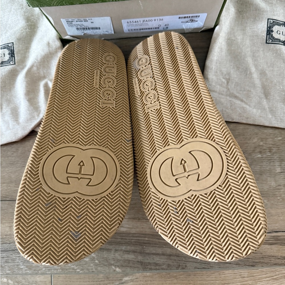 Gucci GG Pool Slides with Iconic Logo, Size EU40/10 - Picture 3 of 6